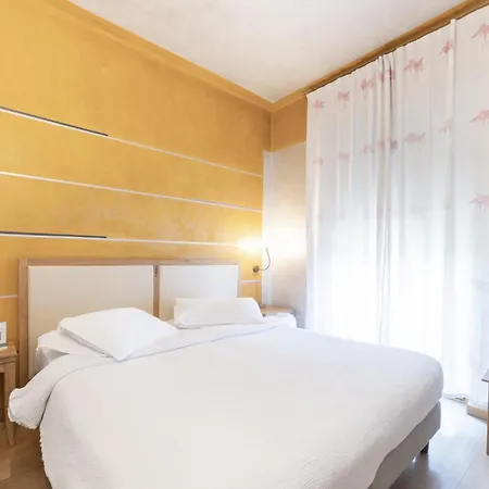 Отель Hotiday Discovery - 4*