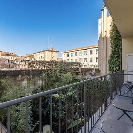 Отель Hotiday Discovery -